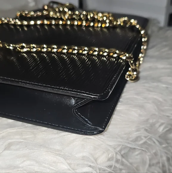 Authentic Louis Vuitton Epi - Picture 15 of 17